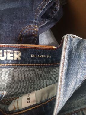 Eddie Bauer Men's Relaxed Jeans - Medium Blue with Contrast Stitching